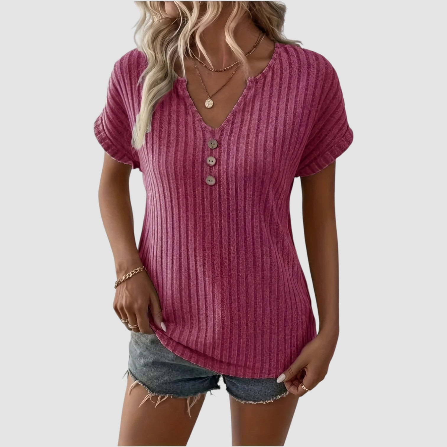 Chic Parsienne™ | Svala – Haut en maille côtelée avec boutons