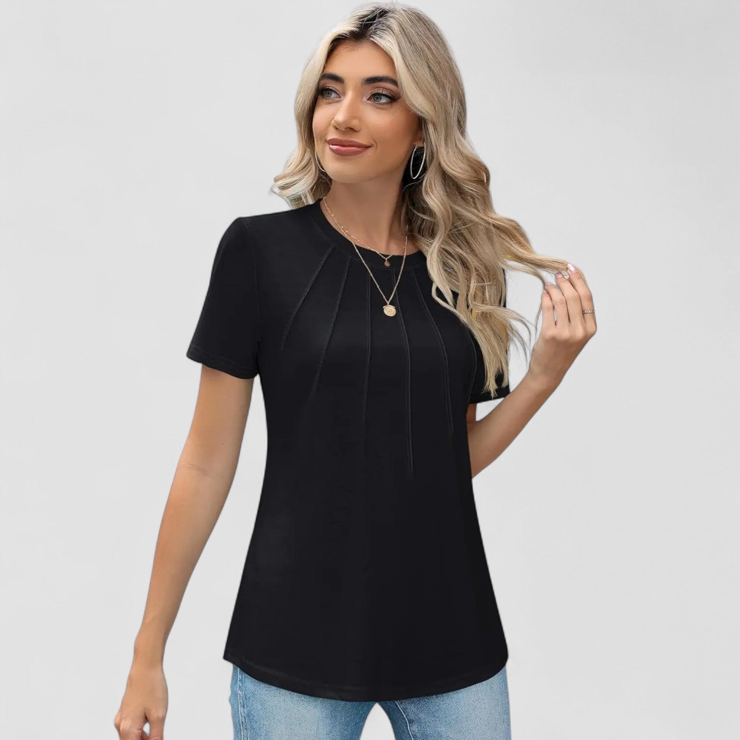 Chic Parsienne™ | Noelie – Haut à manches courtes avec détails de couture